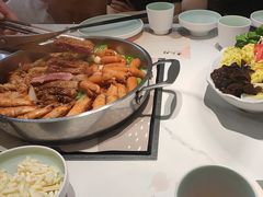 -黄记煌三汁焖锅(新佳丽江汉路店)