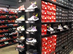 -NIKE上海青浦优选体验店