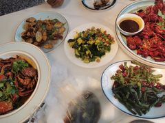 -嗨辣小聚·盘锦河蟹·海鲜烧烤龙虾(盘锦十年好店)