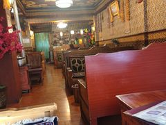 -嘎咓讓咘藏餐厅(团结新村店)