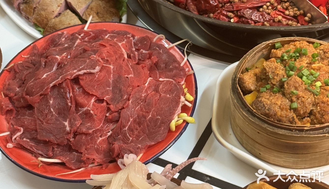 🥣一锅热汤，几份小菜，九街总财，简单满足！
