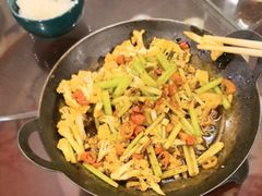 -东顺全羊坊烧烤炒菜莜面(张北店)