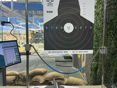 -都市枪神实弹射击俱乐部