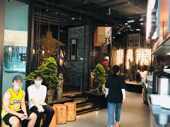 等位区-湊湊火锅·茶憩(东城万达店)