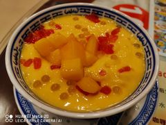 杨枝甘露-广信牛奶甜品世家(台东店)