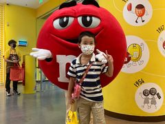 -m豆巧克力世界(上海世茂广场店)