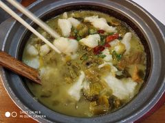 -周鱼小馆石锅酸菜鱼(活力汇店)