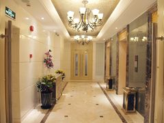 电梯间-美豪怡致酒店(上海长寿路店)