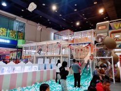 -玩塾品格乐园(宇宙太空龙旗店)