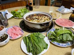 -东巴谷野生菌火锅餐厅
