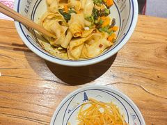 -陇上秦轩西安biangbiang面(EFC欧美金融商业城店)