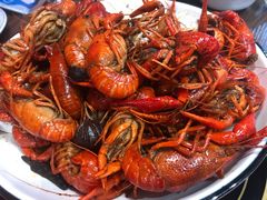 -虾弄弄海派小龙虾·牛羊蝎子火锅