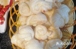 Popular Flower-shaped Bun