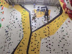 -问山MountQuest攀岩馆