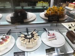 -花花卷卷·鲜食蛋糕(静安久光百货店)