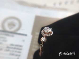 私人定制|50分新古典钻戒360°的闪耀效果