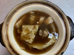 -明记烧鱼美味店