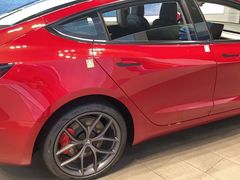 -TESLA 特斯拉(上海太古汇体验店)