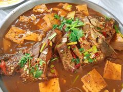 招牌特色芭蒿炖江鱼-庆岭迎宾园正宗活鱼馆