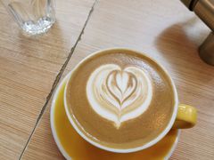 燕麦澳白-COFFEE HOLIC(朝外SOHO店)