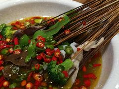 -嘉州叶婆婆钵钵鸡(建设路店)