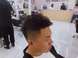 -朗峰专业美发沙龙