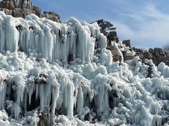 -雪山彩虹谷景区
