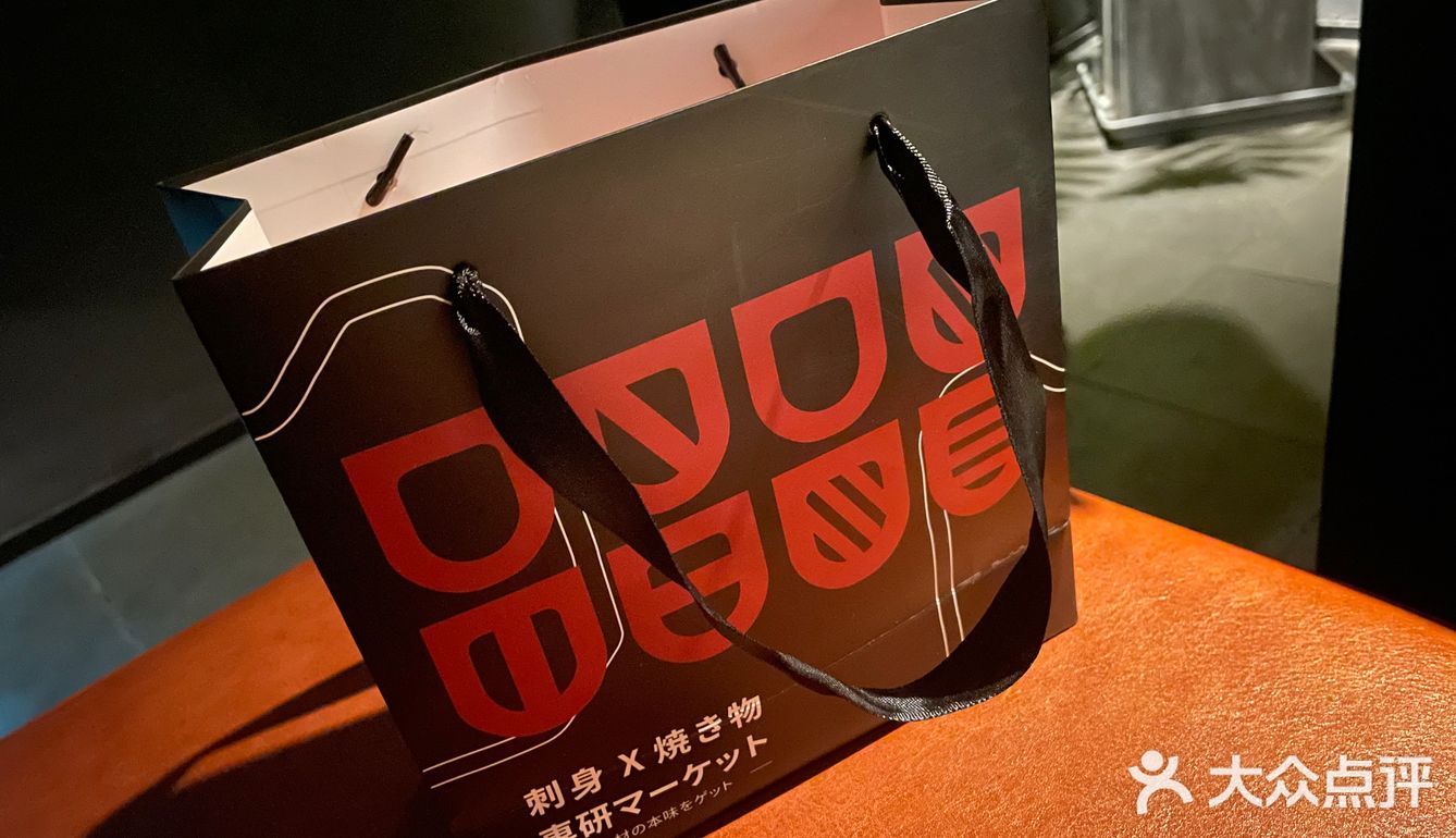 姐妹们冲！刷他们的好感度，拿光他们的小礼品！