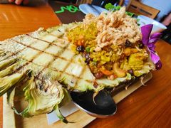 -Chom Cafe and Restaurant
