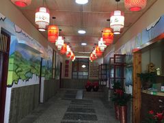 大堂-潭州老友灶台鸡·竹屋老灶(光明E城店)
