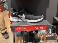 -NIKE上海青浦优选体验店