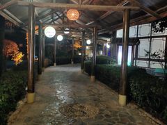 -金孔雀温泉旅游度假村