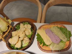 -椰子湾·海南火锅·糟粕醋·椰子鸡(正大广场店)