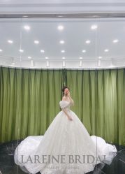 点击看大图 -拉瑞娜LaReine婚纱礼服高级定制