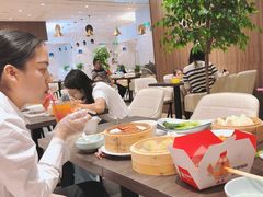 -钟书阁(群光广场店)