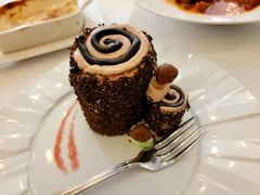 招牌树根蛋糕-莫斯科餐厅