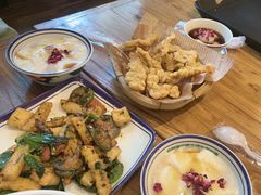 边境大炸荟-云阿蛮云南生烫牛肉米线(奉贤路店)