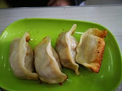 -珊珊小笼馆(仙霞路店)
