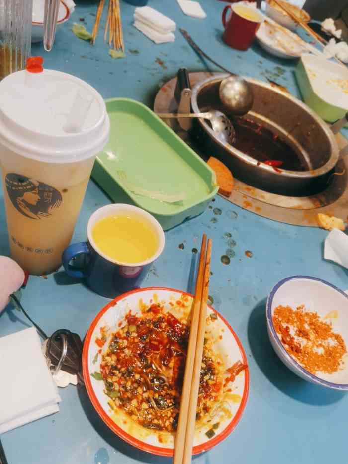 青红串说(藏游坛城分店)-"藏游坛城新开的一家串串店,自从开业到现在.