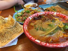 老式麻辣烫-大茗东北烧烤·鹤岗小串·老式麻辣烫(紫藤路店)