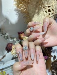 -NEW LOOK-绿麓 · 美甲美睫脱毛工作室