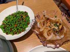 -渝信川菜 · 川味家常菜(财富购物中心店)
