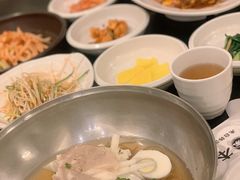 -韩屋韩国料理(天山路店)