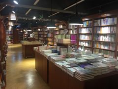 -新华书店(印象城店)
