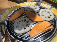 -青瓦炭韩潮烤肉(花园道店)