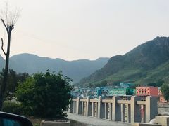 -百里峡七彩艺术小镇