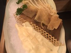 -左庭右院鲜牛肉火锅(浦江欢乐颂店)