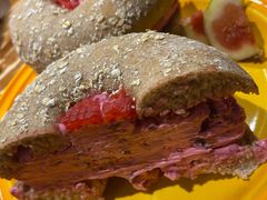 -Catch Bagel(芳草地店)