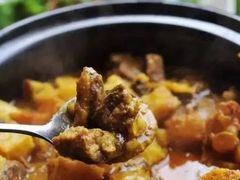咖喱牛腩-伊萨娜印尼餐馆
