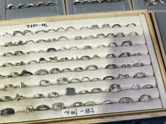 -十八字金·银饰·拼豆·开蚌DIY(魏公芳华里店)
